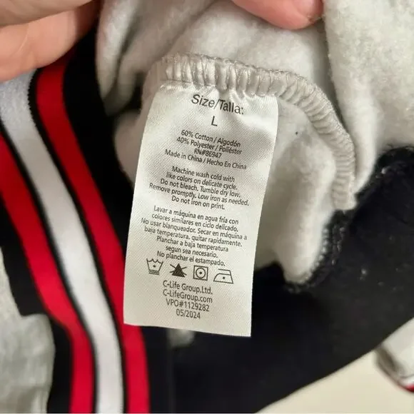 Sanrio Hello Kitty Grey Crew Neck Cute Preppy Retro Pullover Sweater- Large - Picture 5 of 6